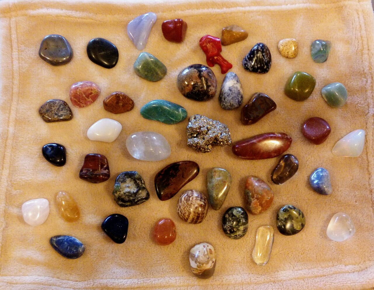 Pedras e cristais propriedades Bruxa da Ilha